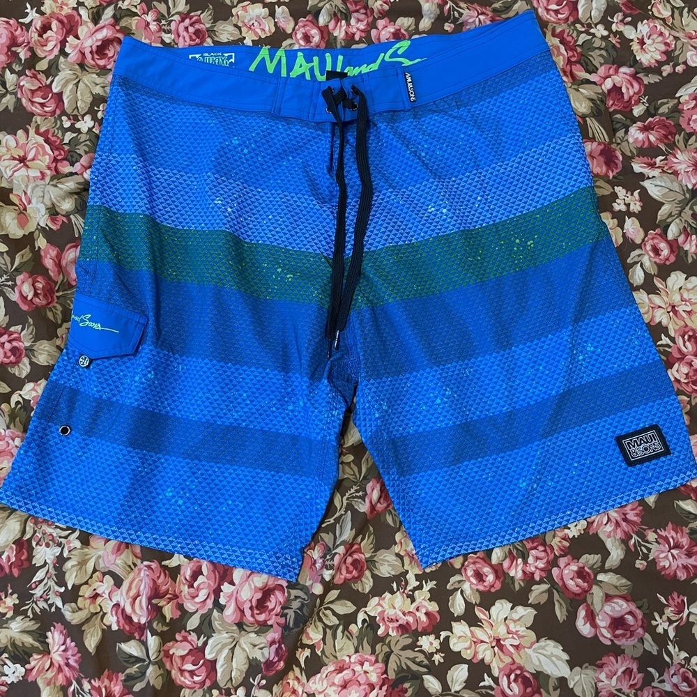 Maui &‎ Sons 4 Way Stretch Black Shark Board Swim Trunks Size 38